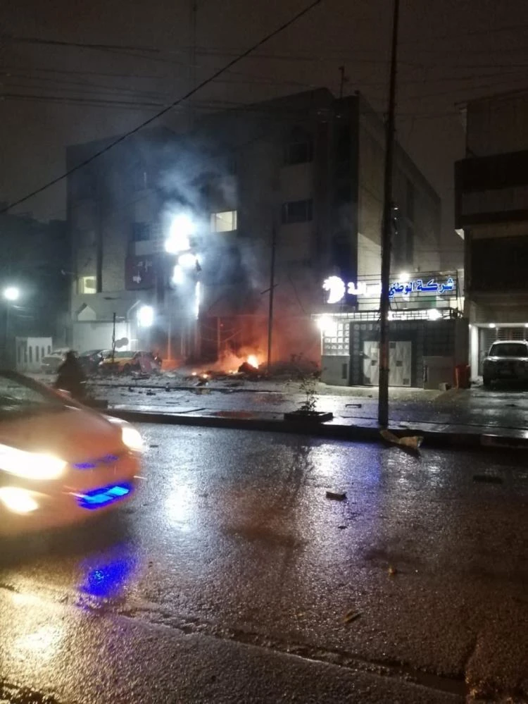 Bağdat'ta iki patlama birden: Yaralılar var